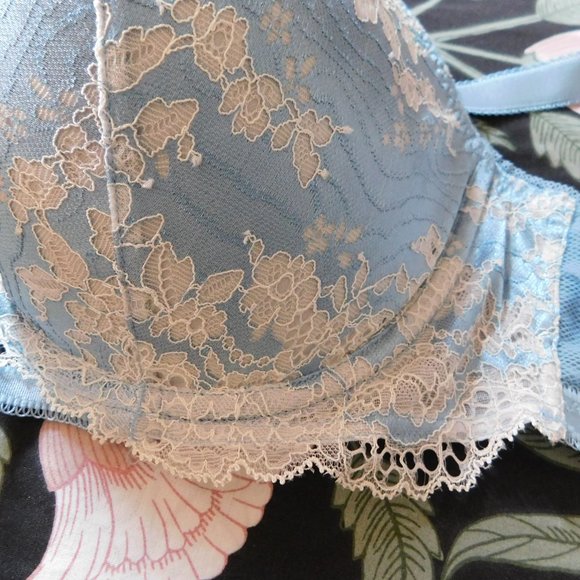 RARE! VICTORIA'S SECRET DREAM ANGEL DEMI BRA - Picture 15 of 15